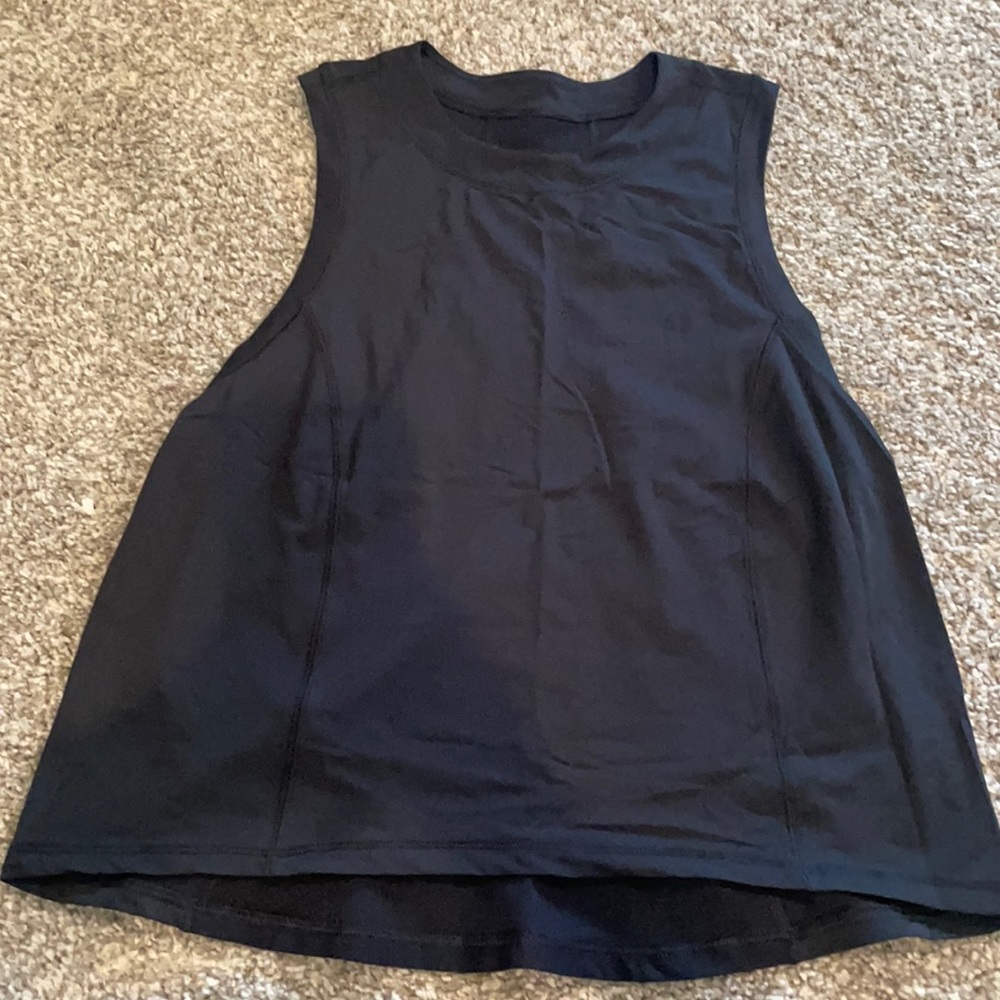 Lululemon cropped muscle tank